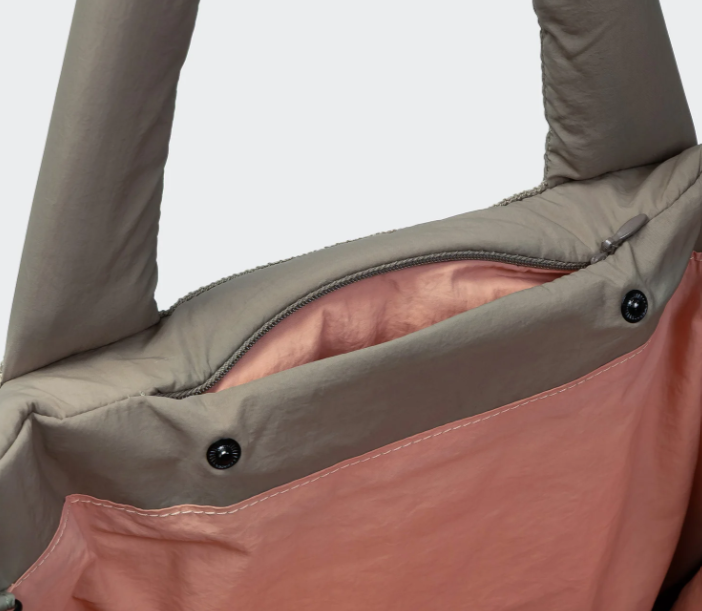 Hundereisebett & tote Bag AKTIV Puffer Khaki/Peach – Bild 3